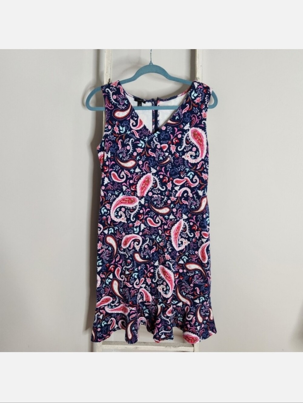 Talbots Dress womens Medium paisley sleevless vneck ruffle hem 100% cotton